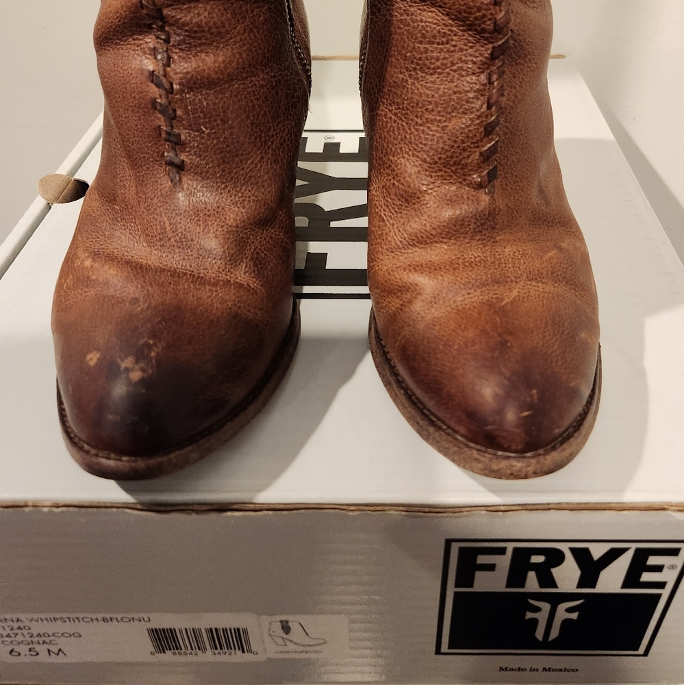 FRYE ILANA WHIPSTITCH DISTRESSED WESTERN COWBOY COGNAC ANKLE BOOTS BOOT 6.5 BOX - Picture 12 of 16